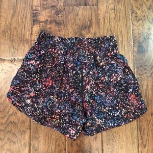 Lululemon Tracker Lined Short, size 4, black multi color